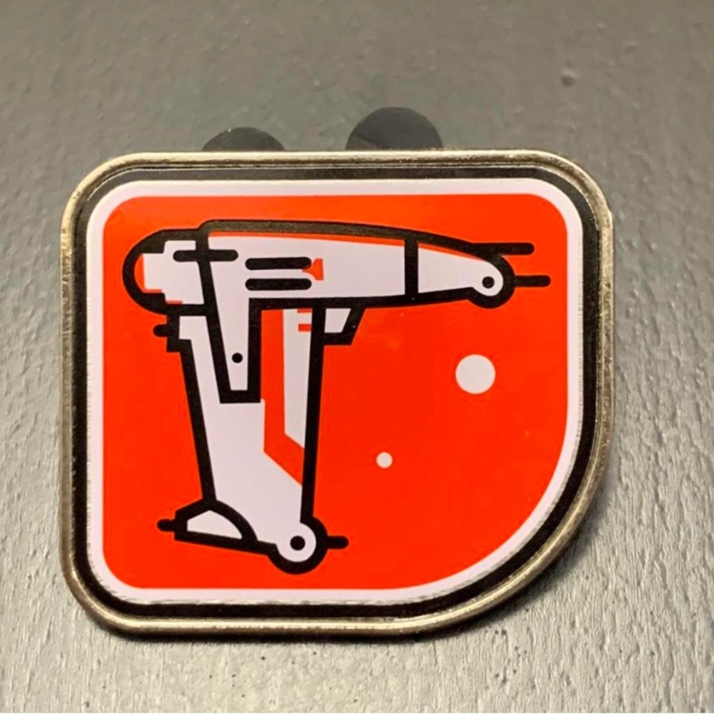 Disney Pin - Lucas Film Star Wars The Last Jedi Blaster